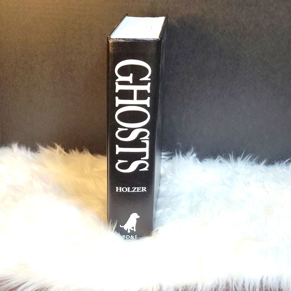 GHOSTS True Encounters With The‎ World Beyond By Hans Holzer